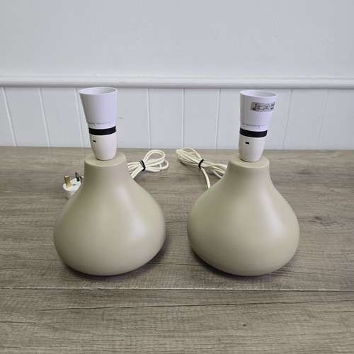 Gorgeous table lamp vintage - table,