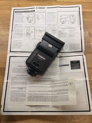 Cobra auto 210 - flash, gun