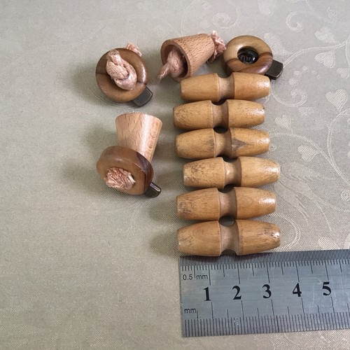 Wooden toggles 35mm x - wooden,
