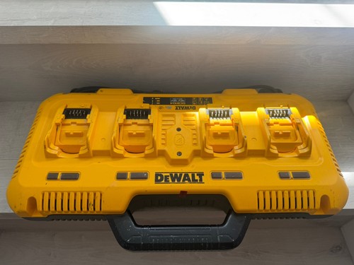 Dewalt dcb104 18v multiport - dewalt,