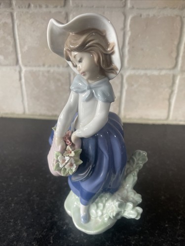 Vintage lladro figurine - vintage,