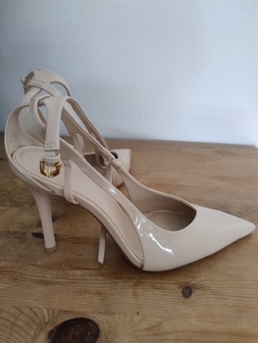 Zara current beige patent - zara,