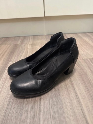 Cabin crew heels 7 - cabin,