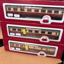 DapolBR Red Cream Centenary