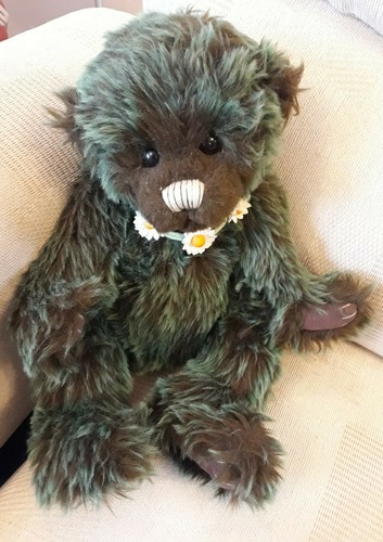 Charlie bear daisychain design - bear,