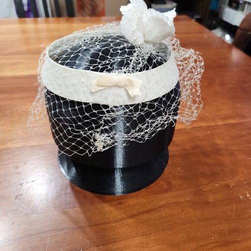 Vintage 1950s whit pillbox hat - vintage,