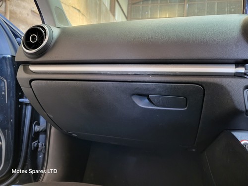 Audi mk3 glove box 2012 - mk3, 8v