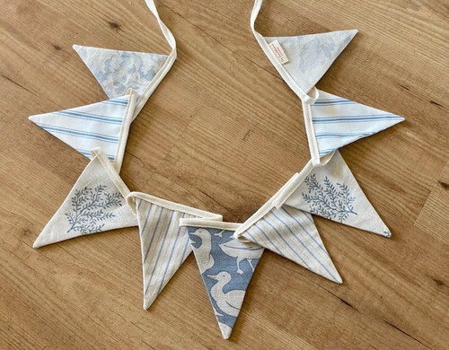 Handmade bunting emily - emily, bond