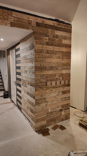 Unique rustic thin pallet - unique,