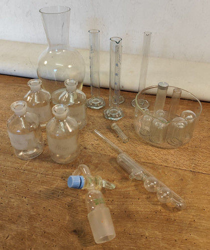 Laboratory jar equipment - jar,