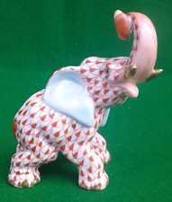 HEREND RUST RED FISHNET