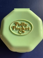 Polly Pocket vintage compact "Polly's School", 1990, with 2 original figures