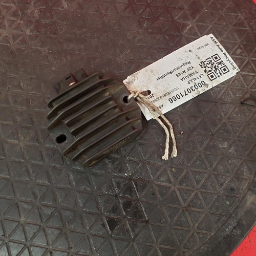 Yamaha yzf r125 regulator - yzf,