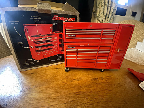 Snap red collectable 8 - snap-on,