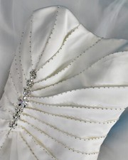 Pre-loved Mark Lesley Ivory