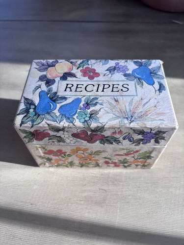 Vintage recipe card holder - recipe, box