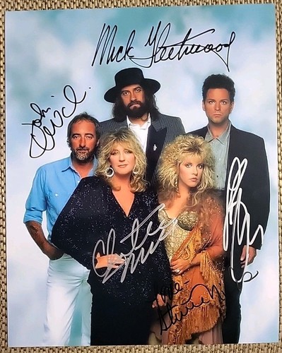 Fleetwood mac band hand signed - band,