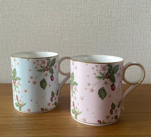 Wedgwood wild strawberry bloom - wedgwood,