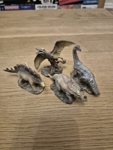 Dinosaur figurines by - dinosaur, x4