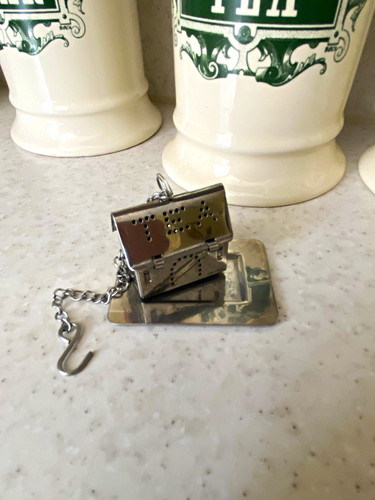 Silver metal tea strainer - silver,