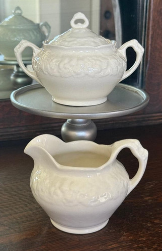 Crown ducal buttercream - crown,