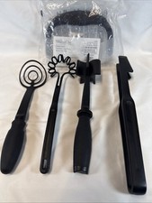 PAMPERED CHEF LOT OF 5
