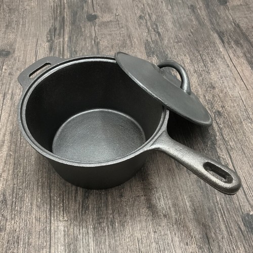 Cast iron saucepan cookware - cast,