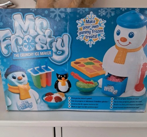 Frosty ice maker hasbro - mr,