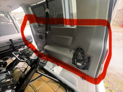 Caravelle shuttle driver - vw,