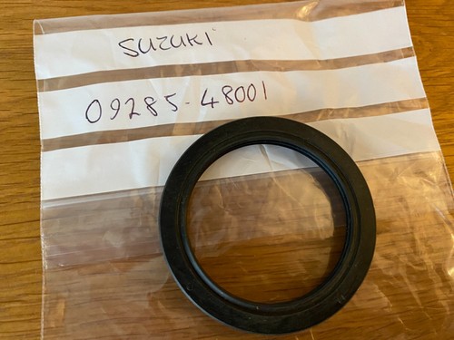 Suzuki brake panel wheel hub