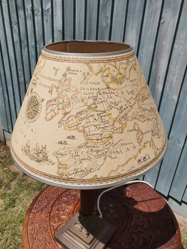 Vintage laura ashley world - laura, map