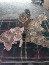 Three lovely tiger and cubs ornaments