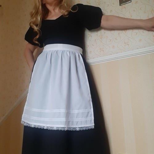 Basic white cotton apron