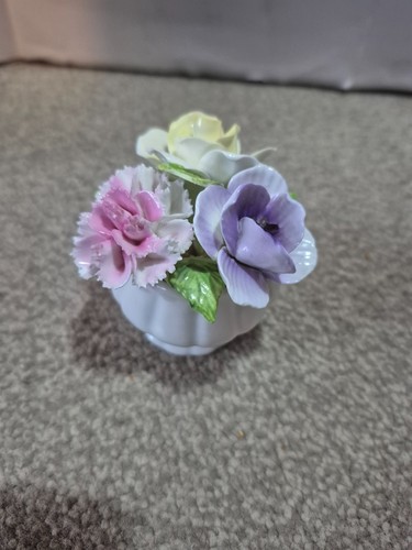 Aristocrat posy flowers - posy,