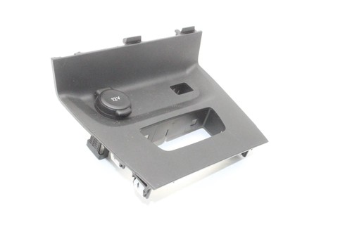 Citroën iii v - 12, socket