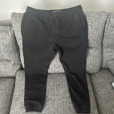 Zara Men’s Smart Joggers