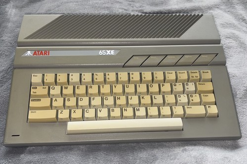 Atari 65xe computer - atari,