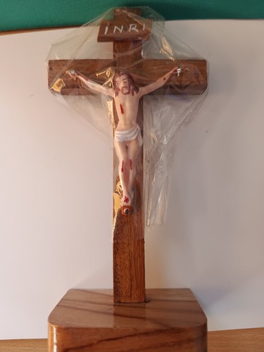 Wooden free standing - ,