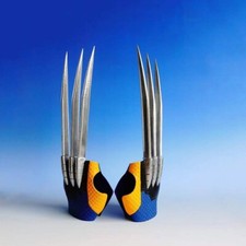 Wolverine claw gloves can wear