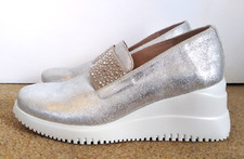WONDERS wedge shoes with diamanté detail. UK 7. EU 40. Silver. Lovely style. Vgc