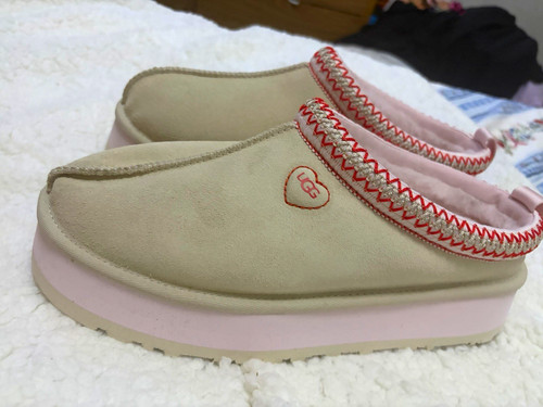 Limited valentines ugg - valentines,
