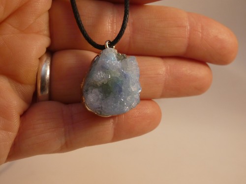 Quartz aura geode - aura, crystal