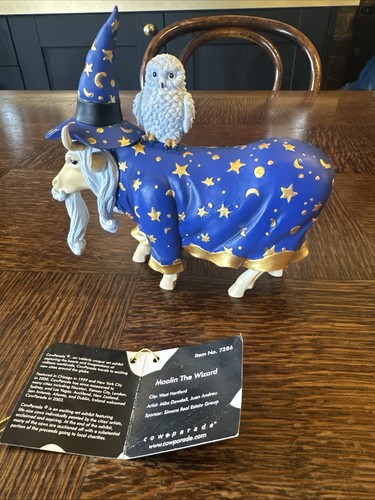 Cow parade moolin - cow, wizard