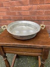 VINTAGE METAL JELLY MOULD WITH