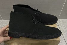MENS NEW CLARKS ORIGINALS BLACK SUEDE LEATHER DESERT BOOTS, UK 9G