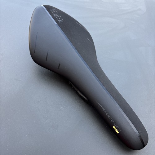 Fizik arione mobius - mobius, carbon