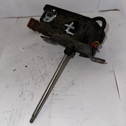 Volvo 850 headlight wiper - r/h,