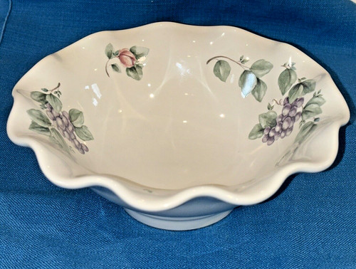 Pfaltzgraff grapevine pattern - grapevine,