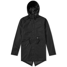 Fred Perry Black Fishtail