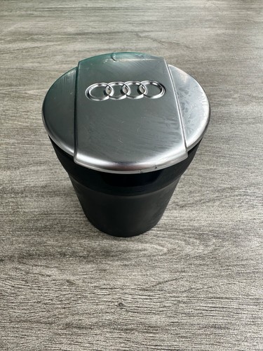 Cup chrome lid - ashtray,